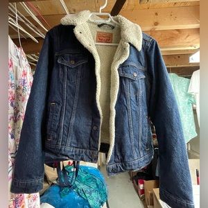 Levis jean jacket
